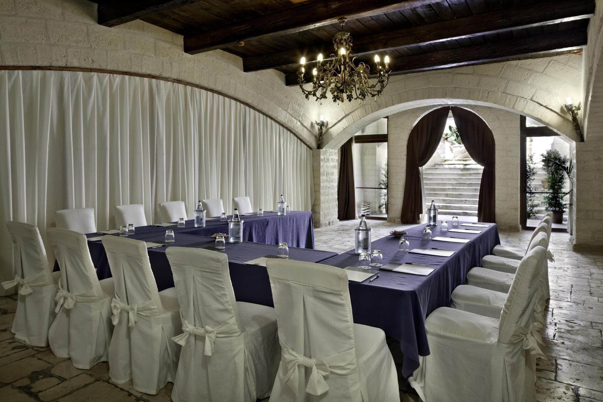 Hotel Unahotels Regina Bari Torre A Mare
